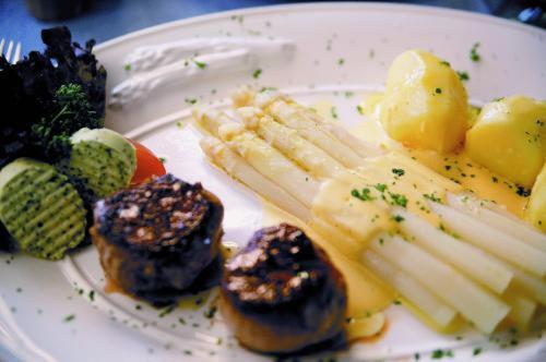 Landgasthof - Hotel Zum Stern Linden  Luaran gambar