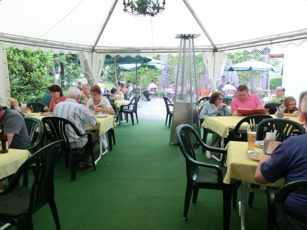 Landgasthof - Hotel Zum Stern Linden  Luaran gambar